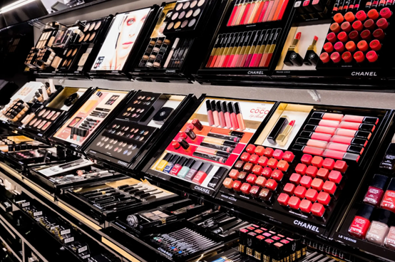市场新动态：沙特阿拉伯彩妆产品销量稳步上升