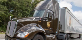 亚马逊提防：联邦快递和UPS有计划在周末与其竞争