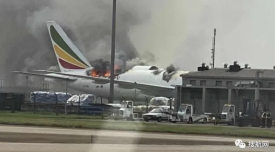 突发丨浦东国际机场一架货机起火！火势凶猛损毁严重，又是锂电池惹的祸？