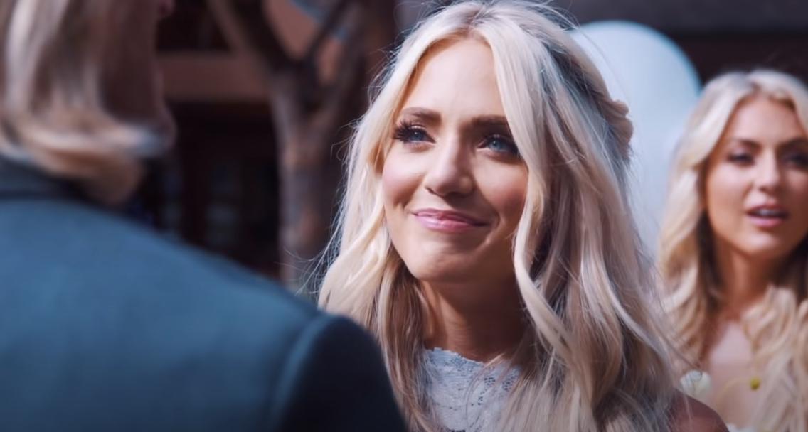 Youtube网红营销案例：被数百万人围观结婚，在他们的频道